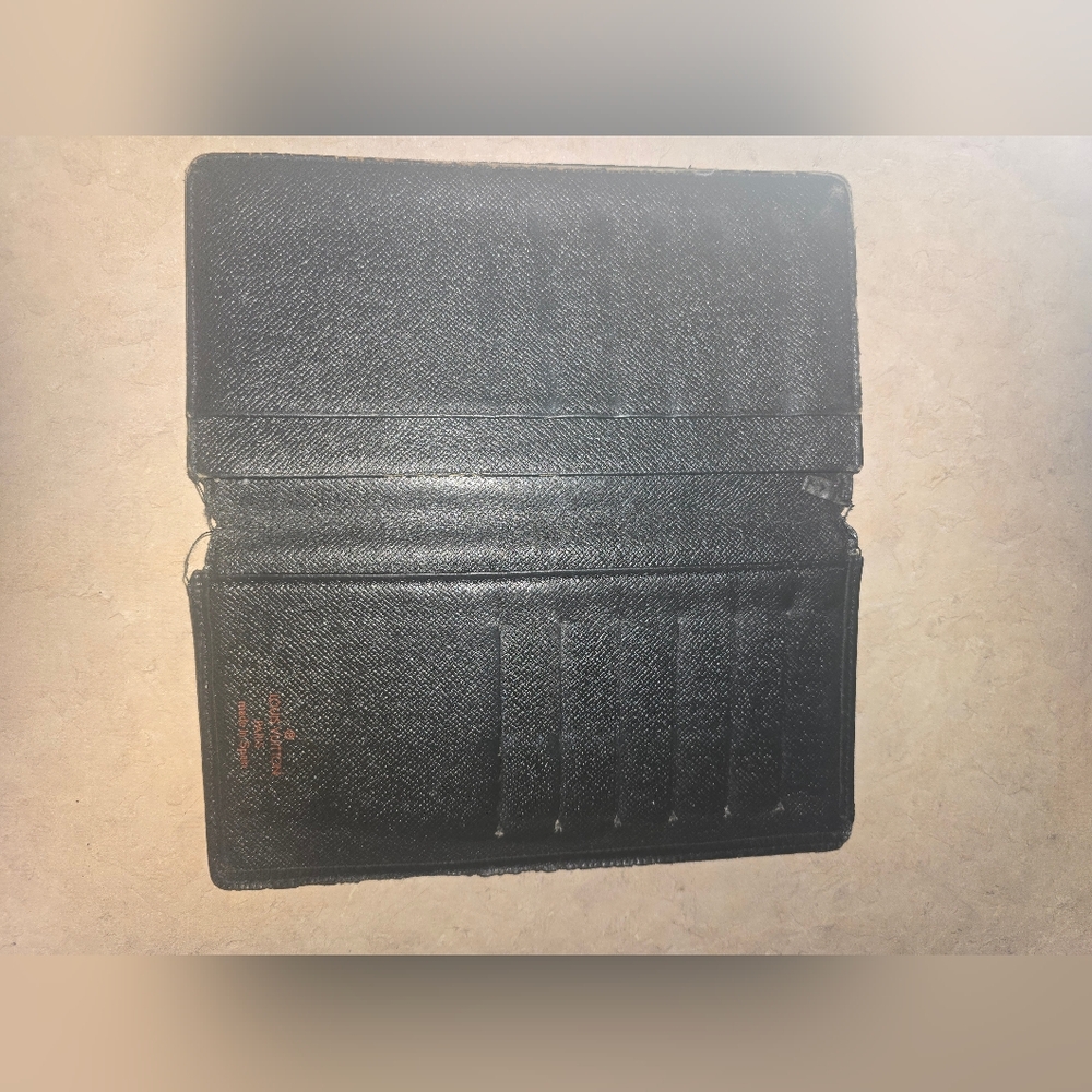 Louis Vuitton Black Epi Leather Bundle Card Holder, Long Wallet, And Key Holder - Picture 10 of 13